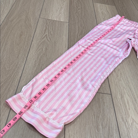 Y2K Classic Victorias Secret Pink & White Satin Pajama Set Sz S Loungewear - Picture 12 of 13